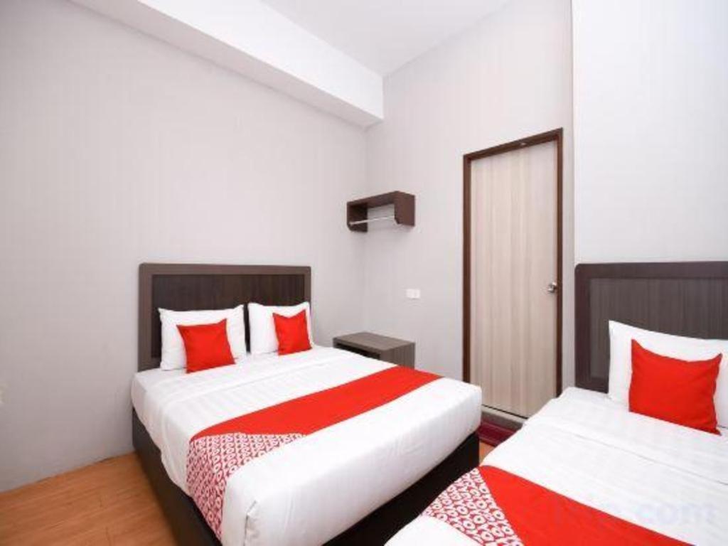 Oyo 1111 Harmony Stay Miri Exterior foto