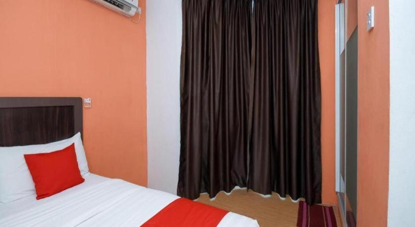 Oyo 1111 Harmony Stay Miri Exterior foto