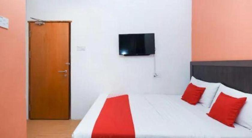 Oyo 1111 Harmony Stay Miri Exterior foto