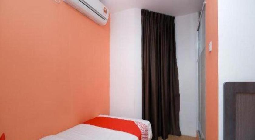 Oyo 1111 Harmony Stay Miri Exterior foto