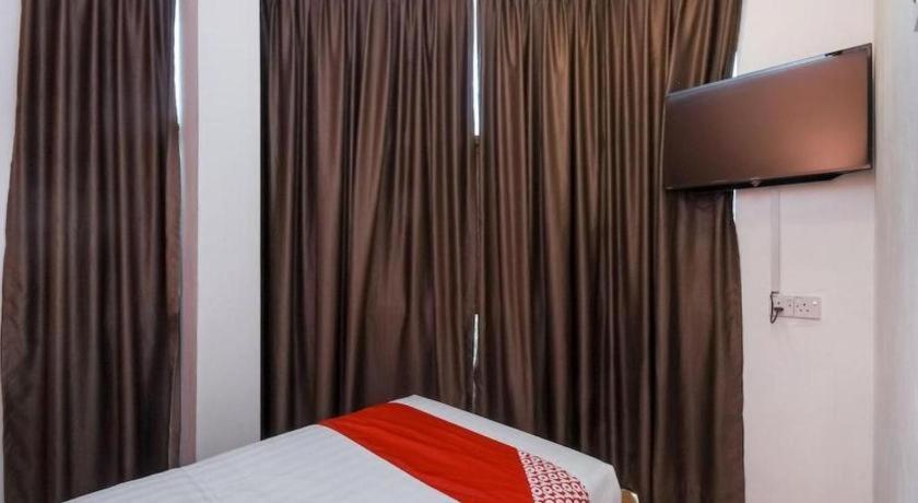 Oyo 1111 Harmony Stay Miri Exterior foto