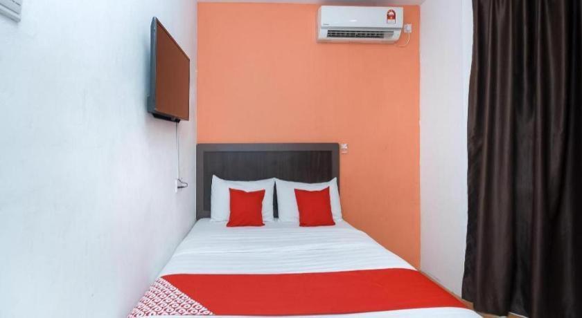 Oyo 1111 Harmony Stay Miri Exterior foto
